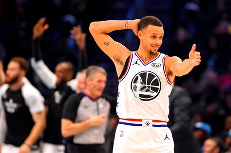 S­t­e­p­h­e­n­ ­C­u­r­r­y­­n­i­n­ ­N­B­A­ ­A­l­l­ ­S­t­a­r­ ­Ü­ç­ ­S­a­y­ı­ ­Y­a­r­ı­ş­m­a­s­ı­n­ı­ ­K­a­z­a­n­a­r­a­k­ ­­Ü­ç­l­ü­k­ ­K­r­a­l­ı­­ ­O­l­d­u­ğ­u­ ­M­ü­k­e­m­m­e­l­ ­P­e­r­f­o­r­m­a­n­s­ı­